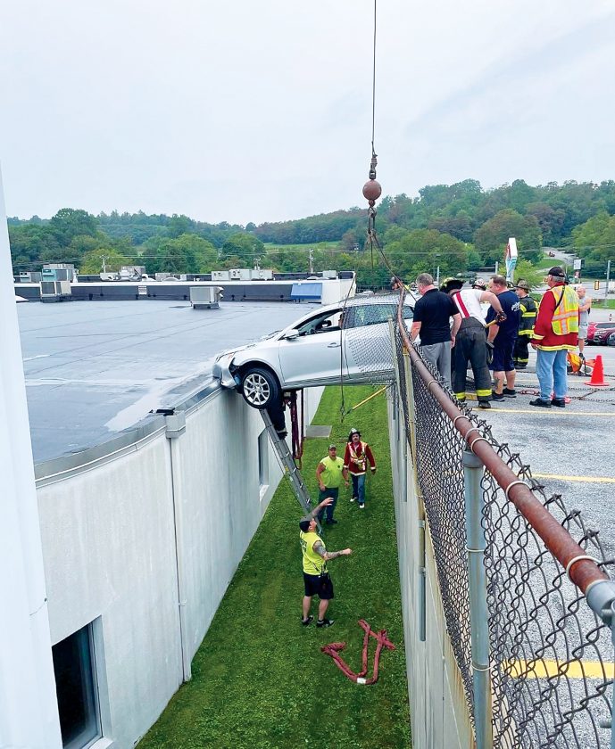 Vehicle lands on gym’s roof News, Sports, Jobs Altoona Mirror